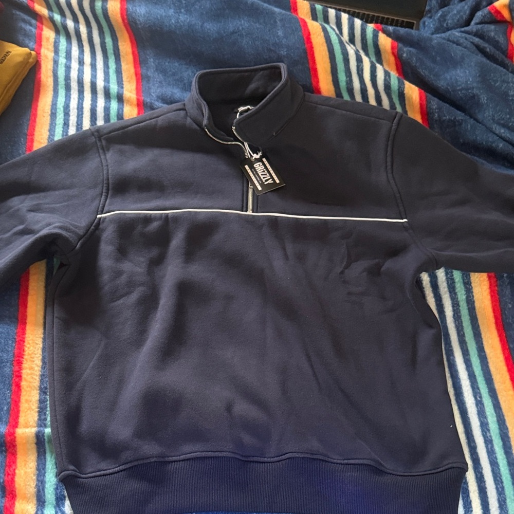 Grizzly Navy 1/4-Zip Crewneck Pullover with Contrast Piping